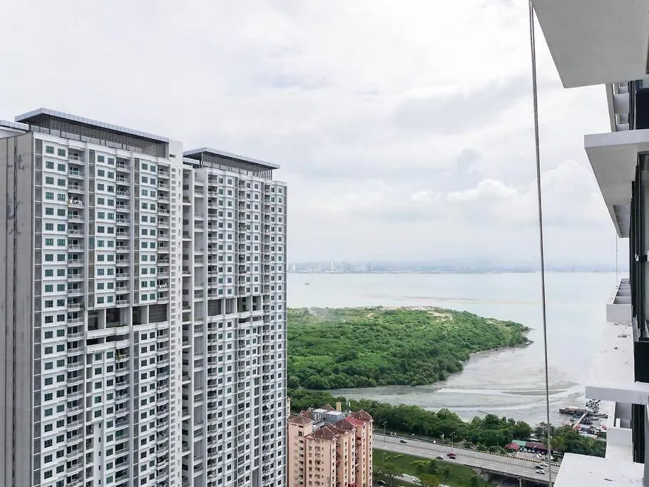 Modern 2 Bedroom Urban Suite By Uptrend Home Management Jelutong Apartment