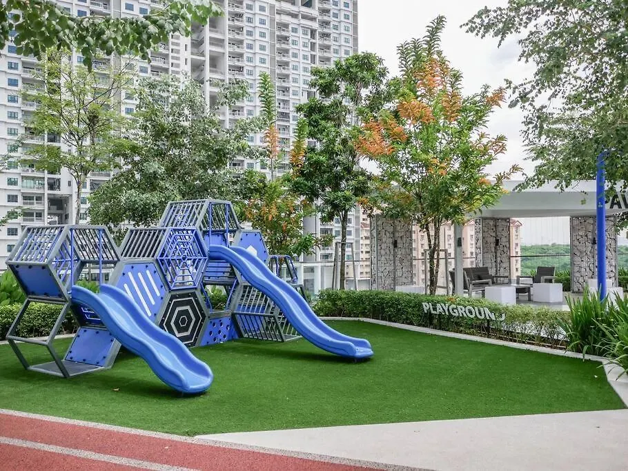 Apartment Modern 2 Bedroom Urban Suite By Uptrend Home Management Jelutong