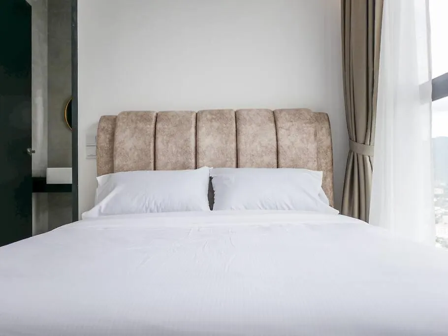 Modern 2 Bedroom Urban Suite By Uptrend Home Management Jelutong Apartment