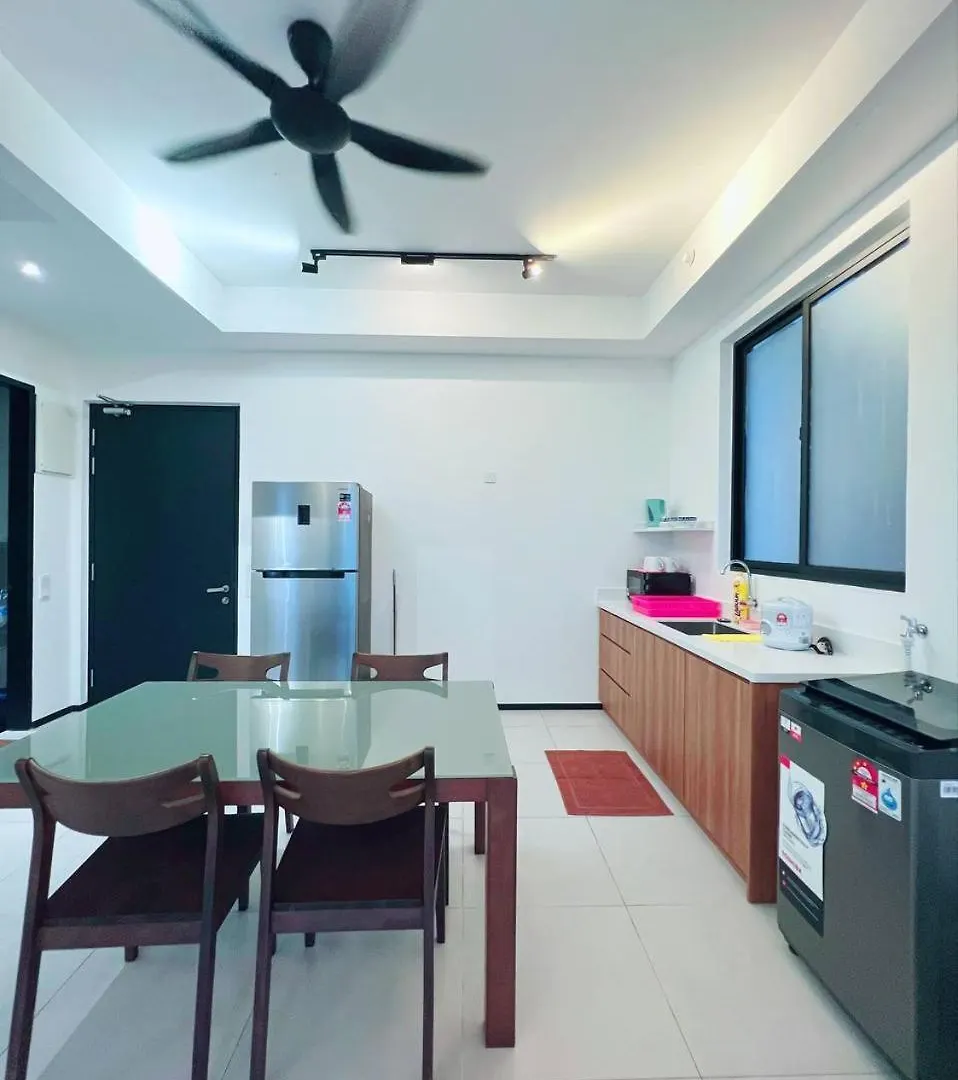 Modern 2 Bedroom Urban Suite By Uptrend Home Management Jelutong Apartment