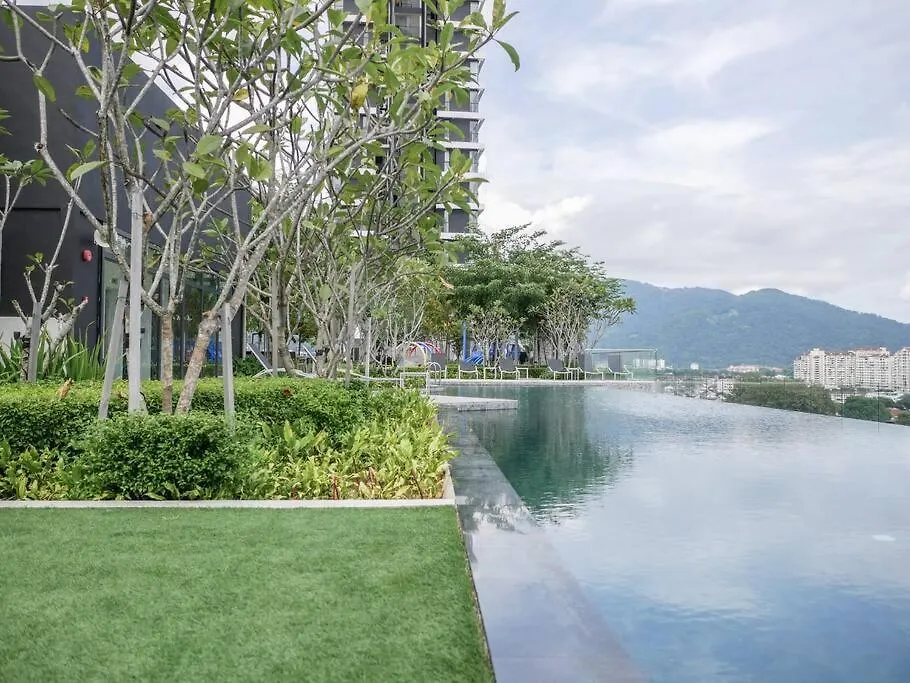 Jelutong Modern 2 Bedroom Urban Suite By Uptrend Home Management דירה