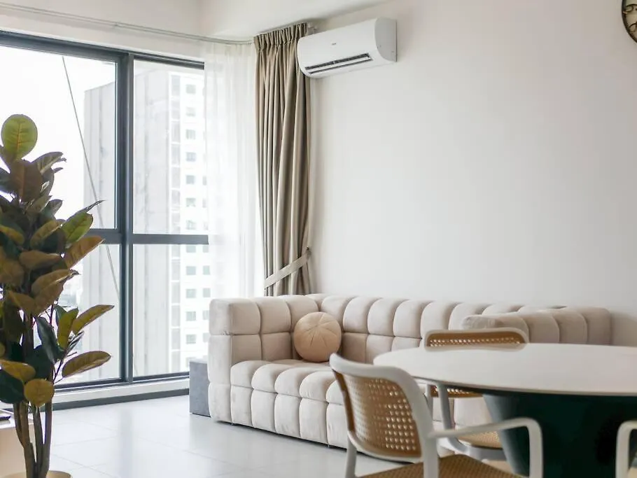Jelutong Modern 2 Bedroom Urban Suite By Uptrend Home Management